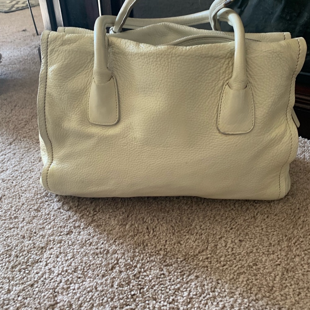 🔥🔥🔥⬇️⬇️⬇️FURLA🔥🔥PEBBLED LEATHER🔥🔥🔥 - Picture 2 of 8